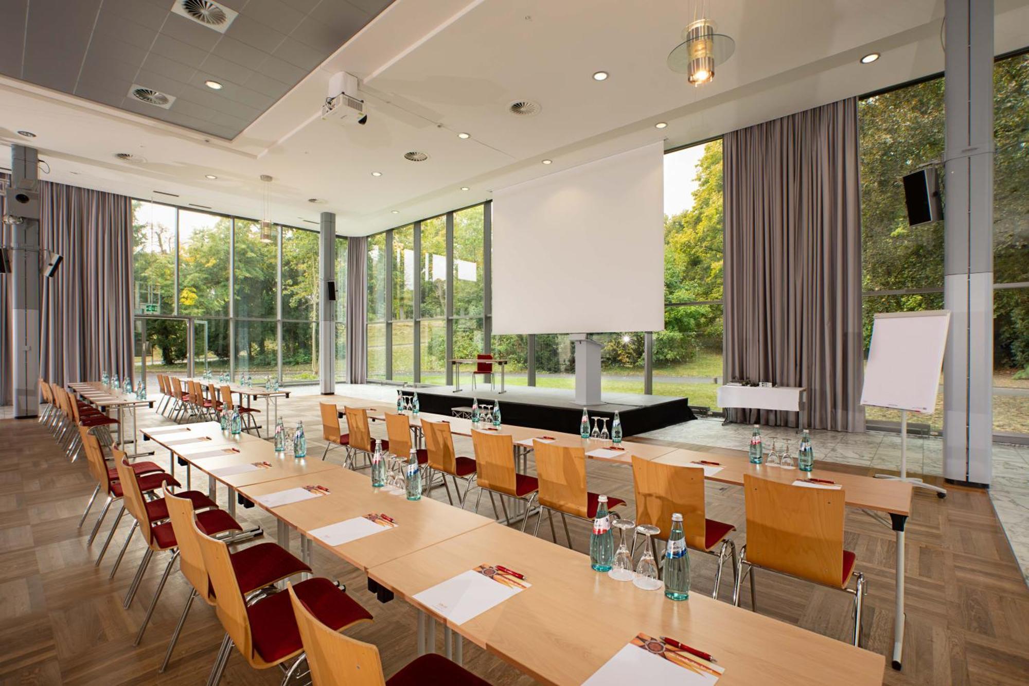 Dolce By Wyndham Bad Nauheim Hotell Exteriör bild